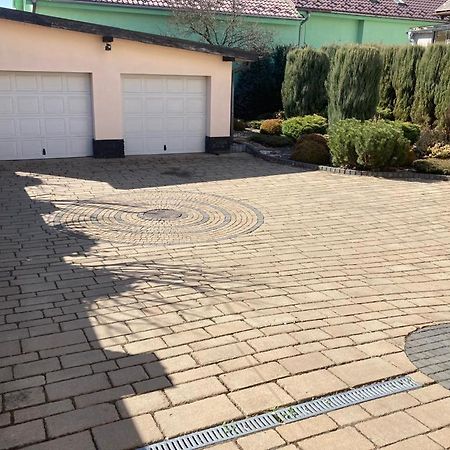 Apartmany Sabinovska Presov Luaran gambar