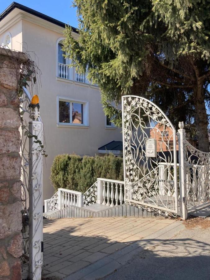 Apartmany Sabinovska Presov Luaran gambar